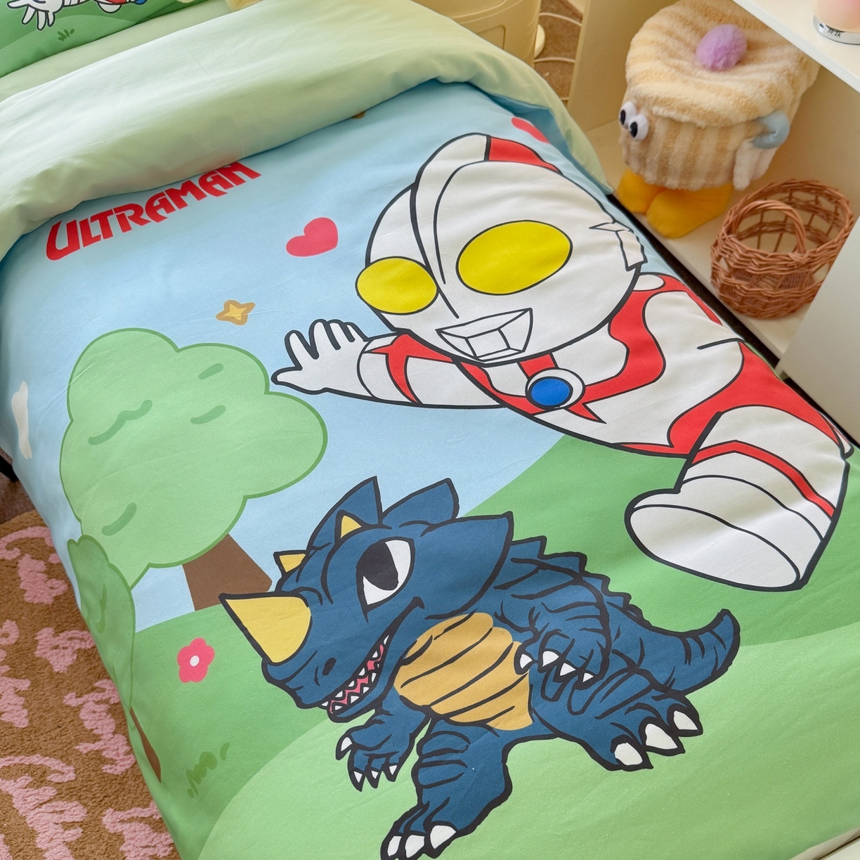 91家纺网 家纺一手货源 找家纺 名兮家居 2025新款全棉大版经典奥特曼幼儿园儿童套件【含防伪标】 奥特曼郊游