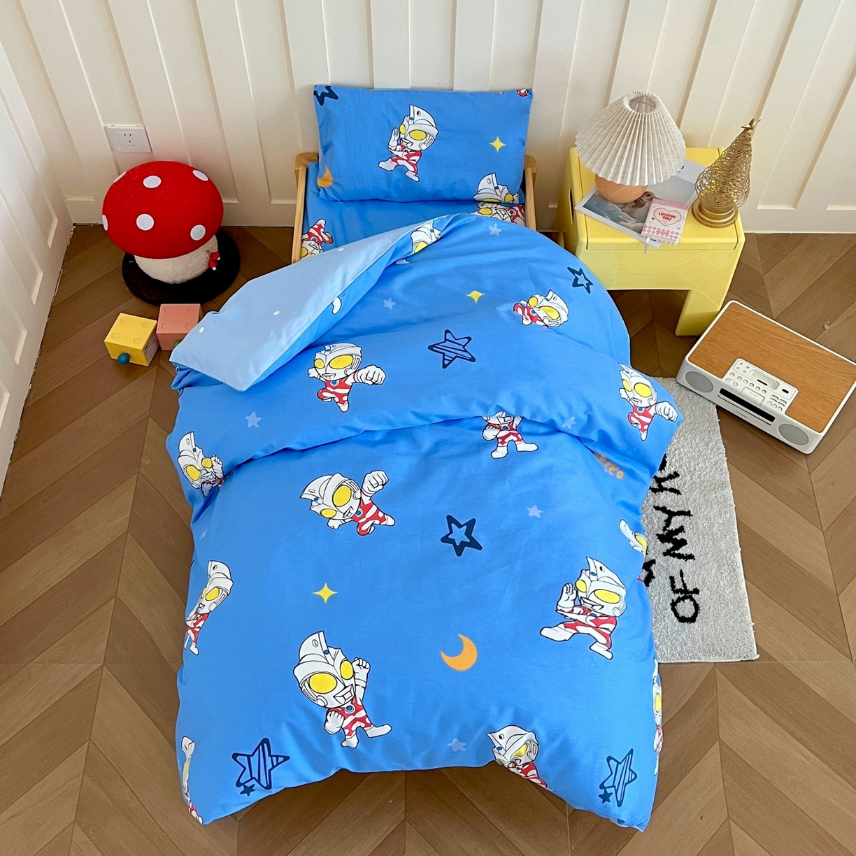 91家纺网 家纺一手货源 找家纺 名兮家居 2025新款全棉小版经典奥特曼-三丽鸥幼儿园儿童套件【含防伪标】 艾斯奥特曼