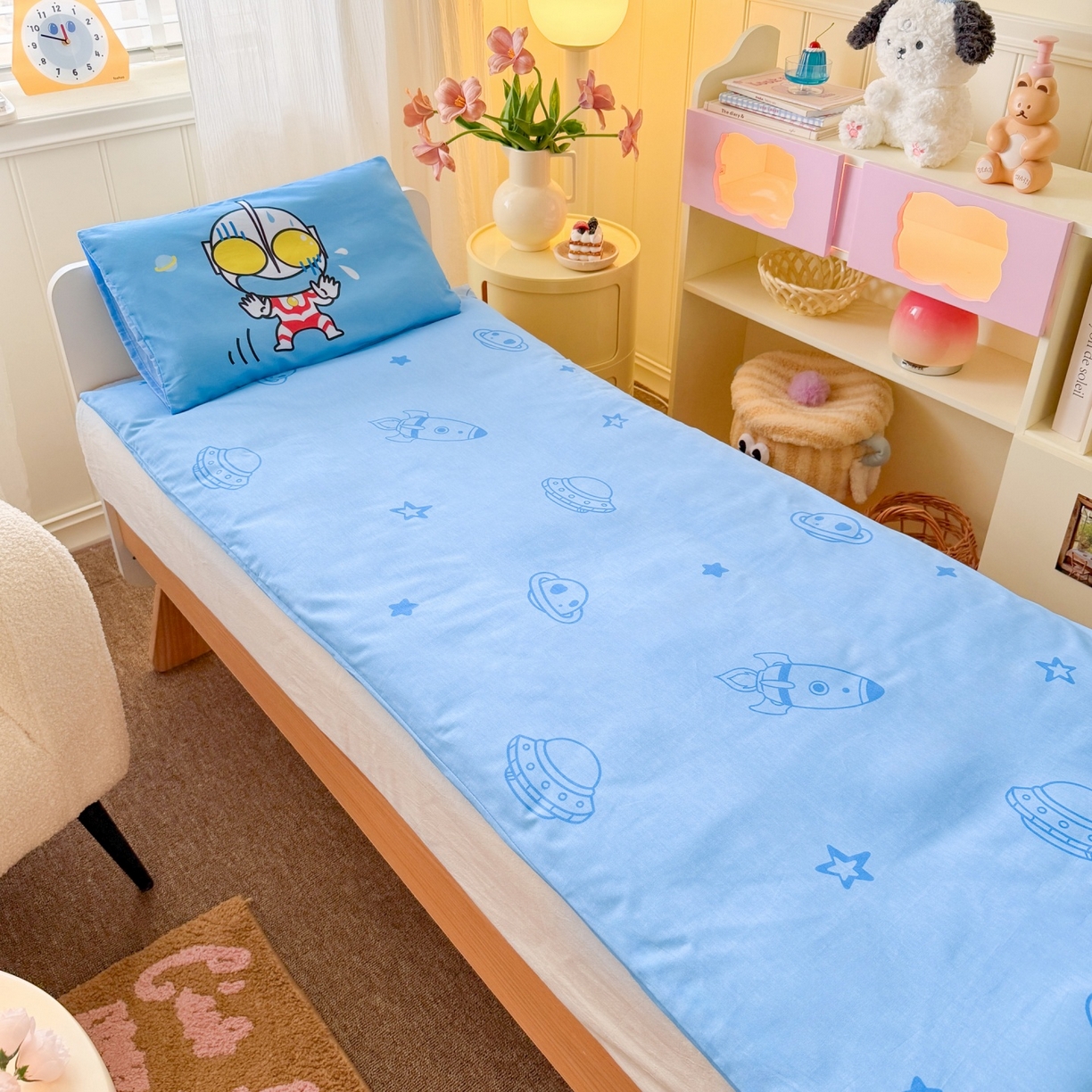 91家纺网 家纺一手货源 找家纺 名兮家居 2025新款全棉大版经典奥特曼幼儿园儿童套件【含防伪标】 瞌睡奥特曼