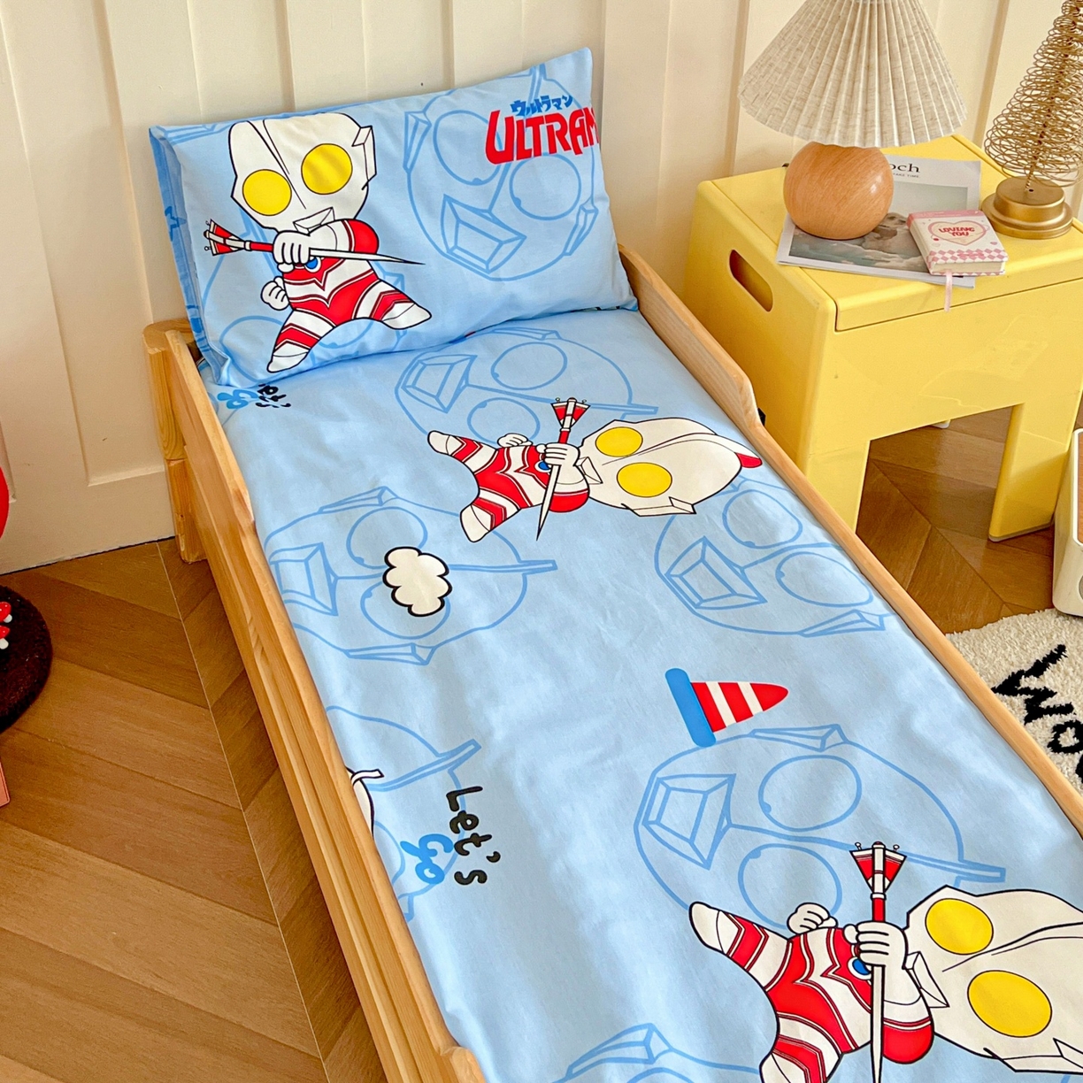 91家纺网 家纺一手货源 找家纺 名兮家居 2025新款全棉小版经典奥特曼-三丽鸥幼儿园儿童套件【含防伪标】 奥特兄弟