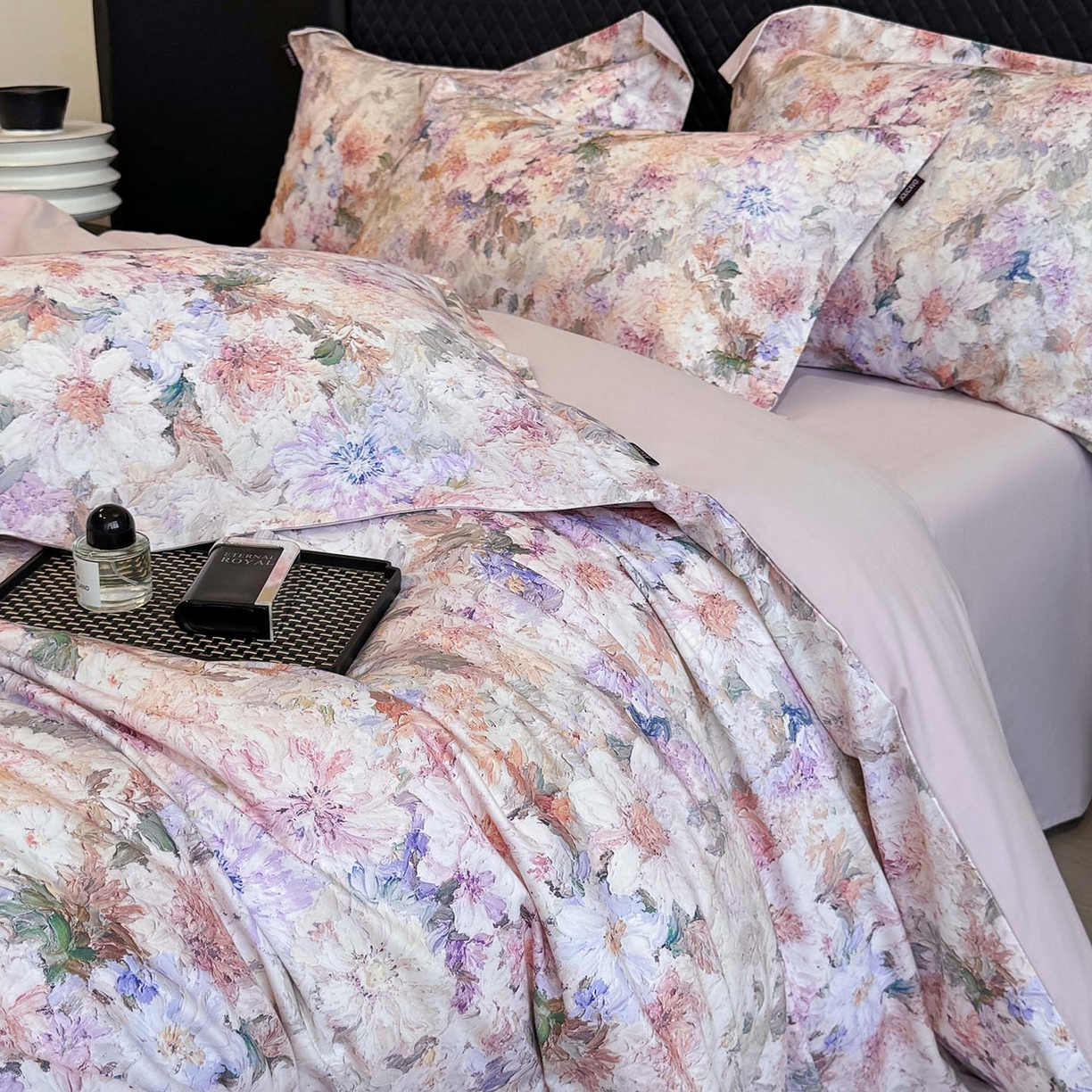 91家纺网 家纺一手货源 找家纺  2025秋冬新款轻奢新疆长绒棉纯棉磨毛加厚数码印花四件套花慕里 花慕里-紫