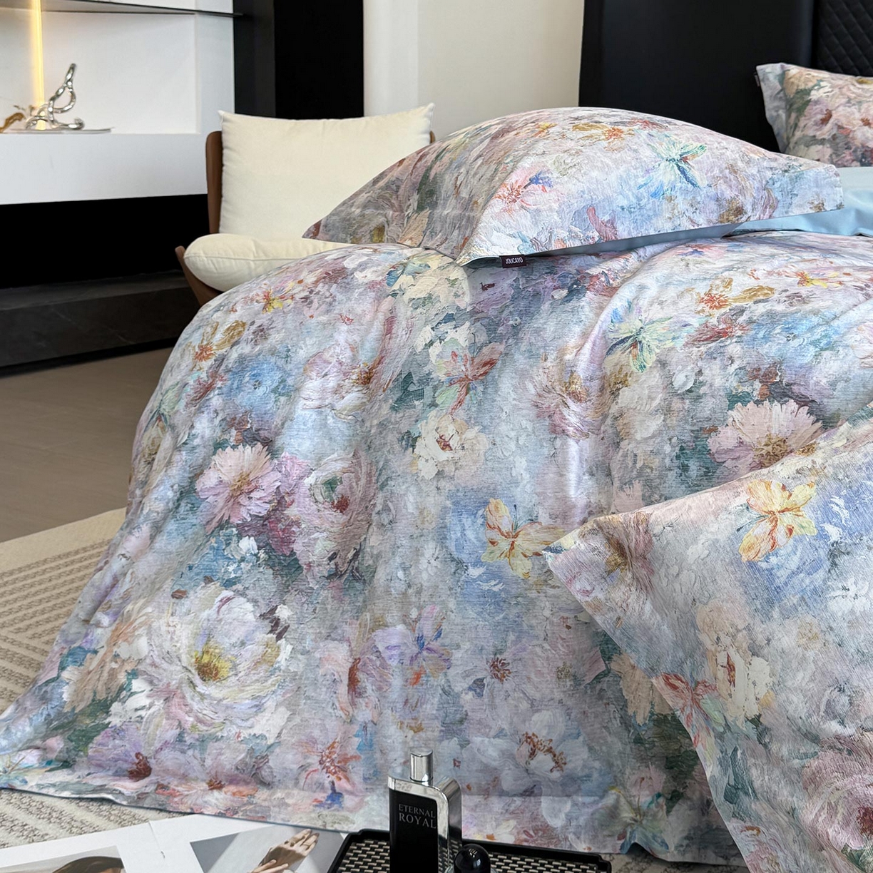 91家纺网 家纺一手货源 找家纺  2025秋冬新款轻奢新疆长绒棉纯棉磨毛加厚数码印花四件套花慕里 花慕里-蓝