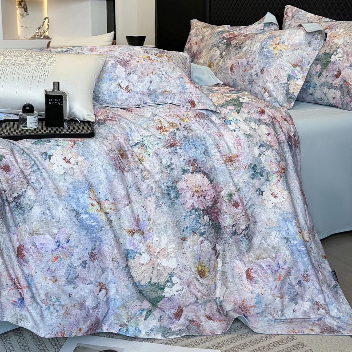 91家纺网 家纺一手货源 找家纺  2025秋冬新款轻奢新疆长绒棉纯棉磨毛加厚数码印花四件套花慕里 花慕里-蓝