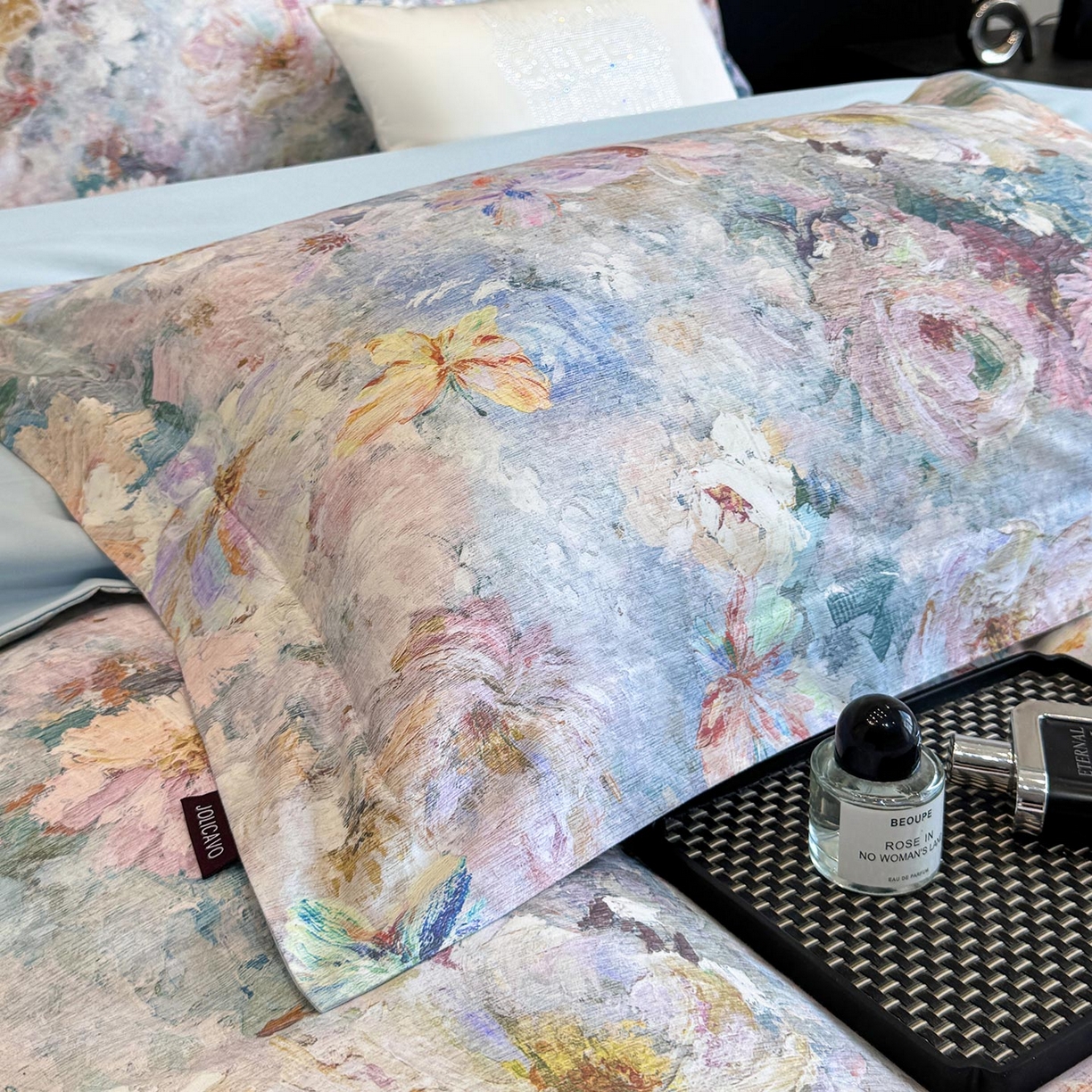 91家纺网 家纺一手货源 找家纺  2025秋冬新款轻奢新疆长绒棉纯棉磨毛加厚数码印花四件套花慕里 花慕里-蓝