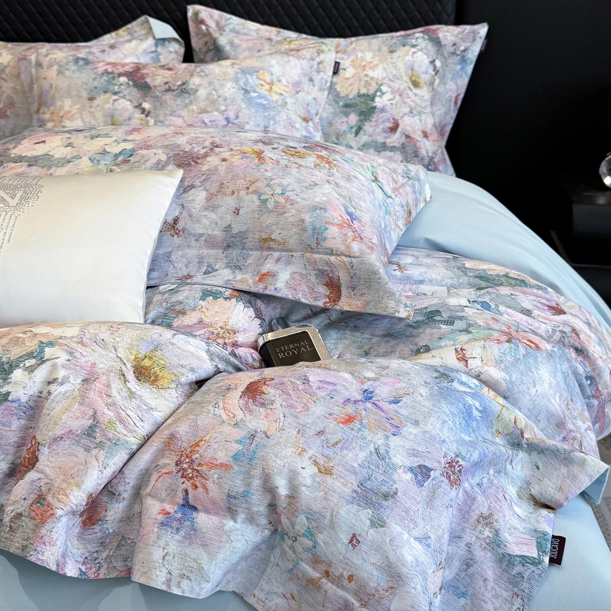 91家纺网 家纺一手货源 找家纺  2025秋冬新款轻奢新疆长绒棉纯棉磨毛加厚数码印花四件套花慕里 花慕里-蓝