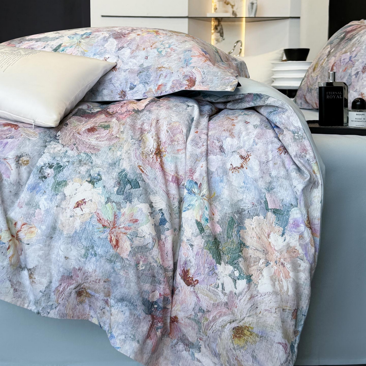 91家纺网 家纺一手货源 找家纺  2025秋冬新款轻奢新疆长绒棉纯棉磨毛加厚数码印花四件套花慕里 花慕里-蓝