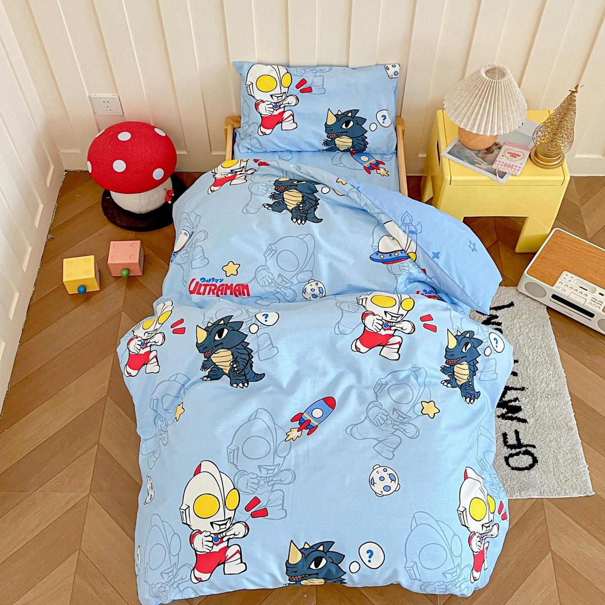 91家纺网 家纺一手货源 找家纺 名兮家居 2025新款全棉小版经典奥特曼-三丽鸥幼儿园儿童套件【含防伪标】 奥特勇士