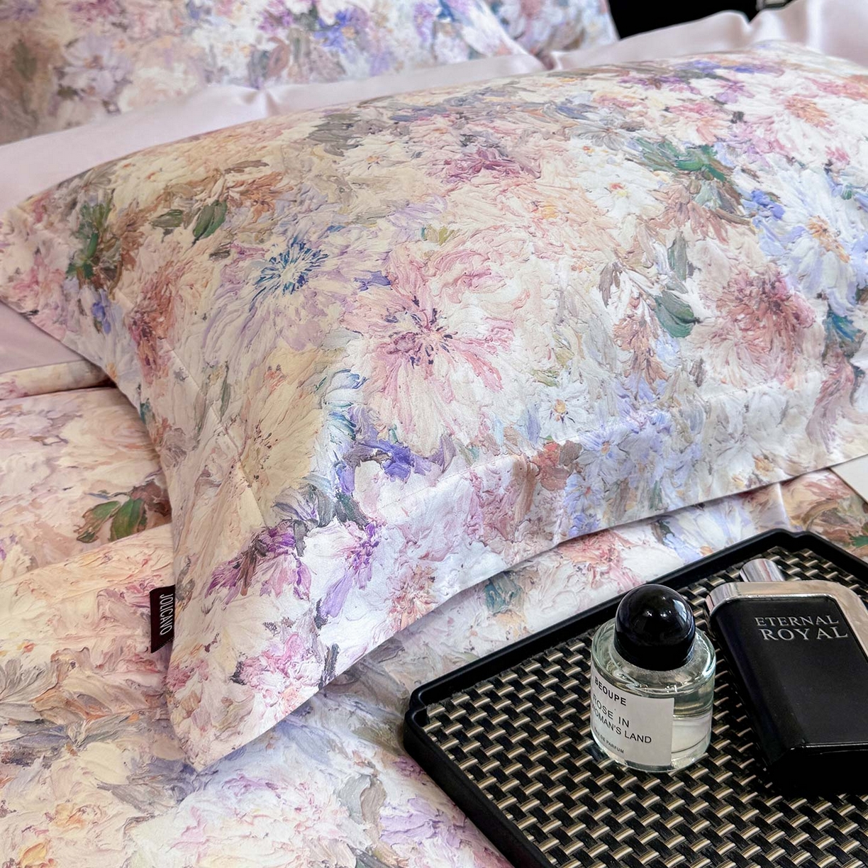 91家纺网 家纺一手货源 找家纺  2025秋冬新款轻奢新疆长绒棉纯棉磨毛加厚数码印花四件套花慕里 花慕里-紫