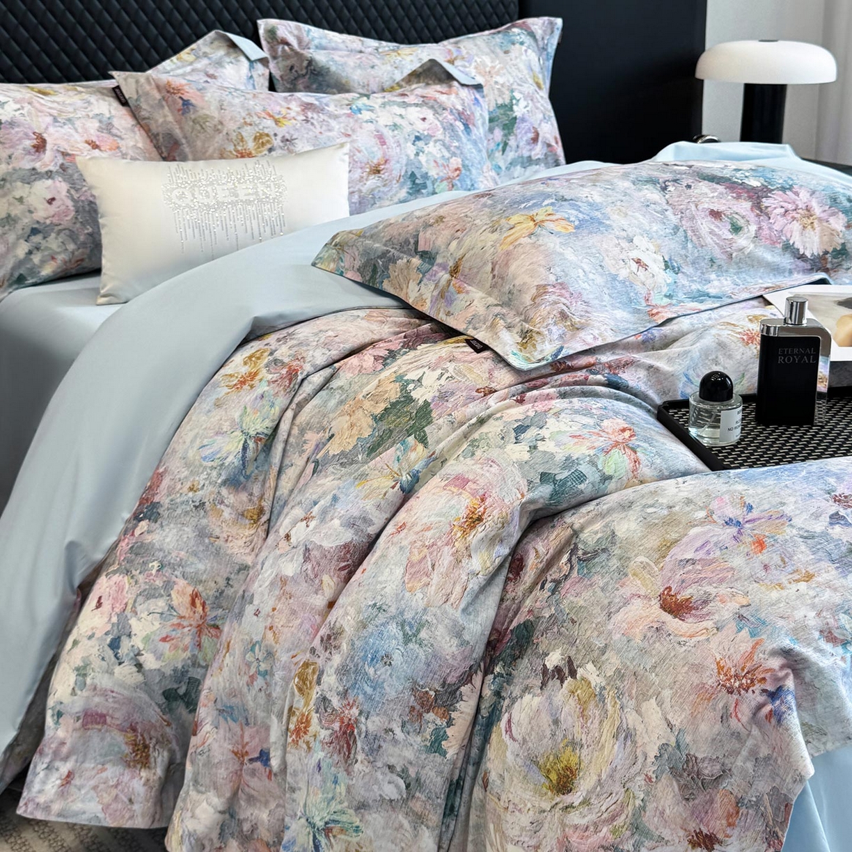 91家纺网 家纺一手货源 找家纺  2025秋冬新款轻奢新疆长绒棉纯棉磨毛加厚数码印花四件套花慕里 花慕里-蓝