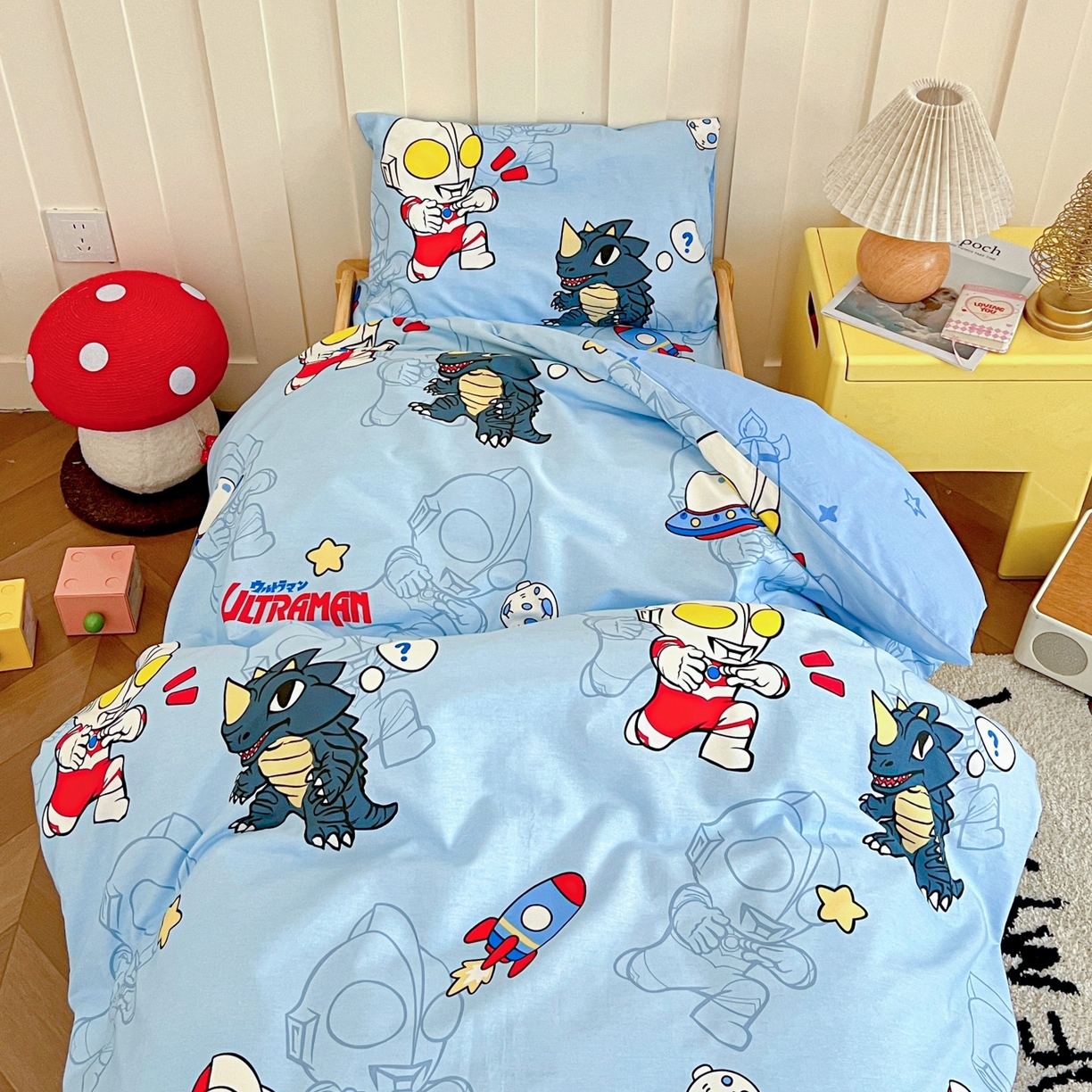 91家纺网 家纺一手货源 找家纺 名兮家居 2025新款全棉小版经典奥特曼-三丽鸥幼儿园儿童套件【含防伪标】 奥特勇士