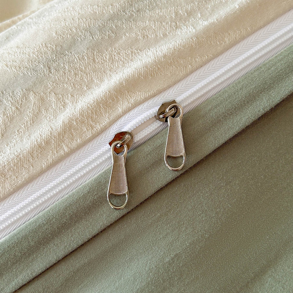 91家纺网 家纺一手货源 找家纺 （总）618家纺 2025新款全棉磨毛提花法式双拼四件套-赫本系列