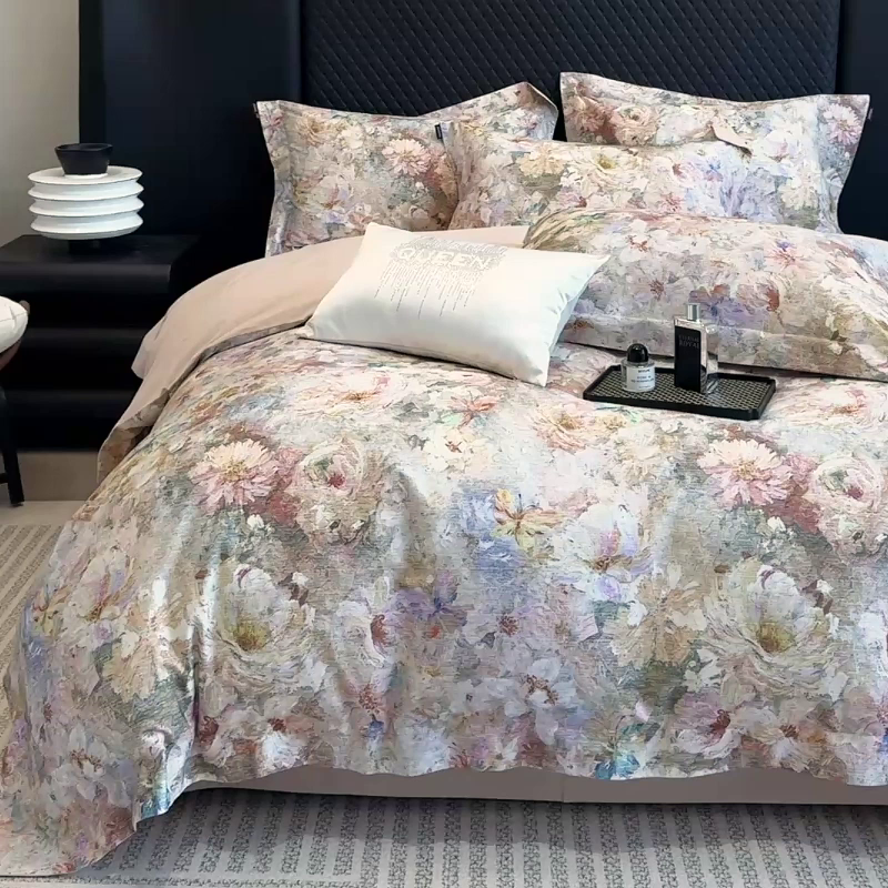 91家纺网 家纺一手货源 找家纺  2025秋冬新款轻奢新疆长绒棉纯棉磨毛加厚数码印花四件套花慕里 花慕里-米