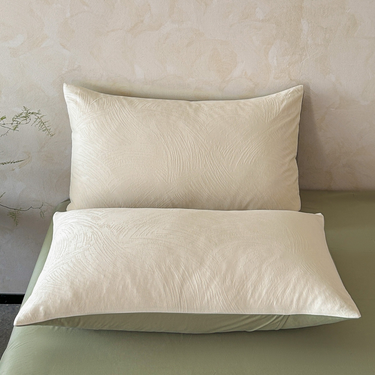 91家纺网 家纺一手货源 找家纺 618家纺 2025新款全棉磨毛提花法式双拼四件套-赫本系列 赫本-风织绿