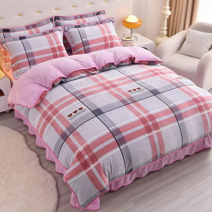 91家纺网 家纺一手货源 找家纺 （总）沐妍家纺 2025新款8斤加厚保暖金貂绒牛奶绒印花四件套