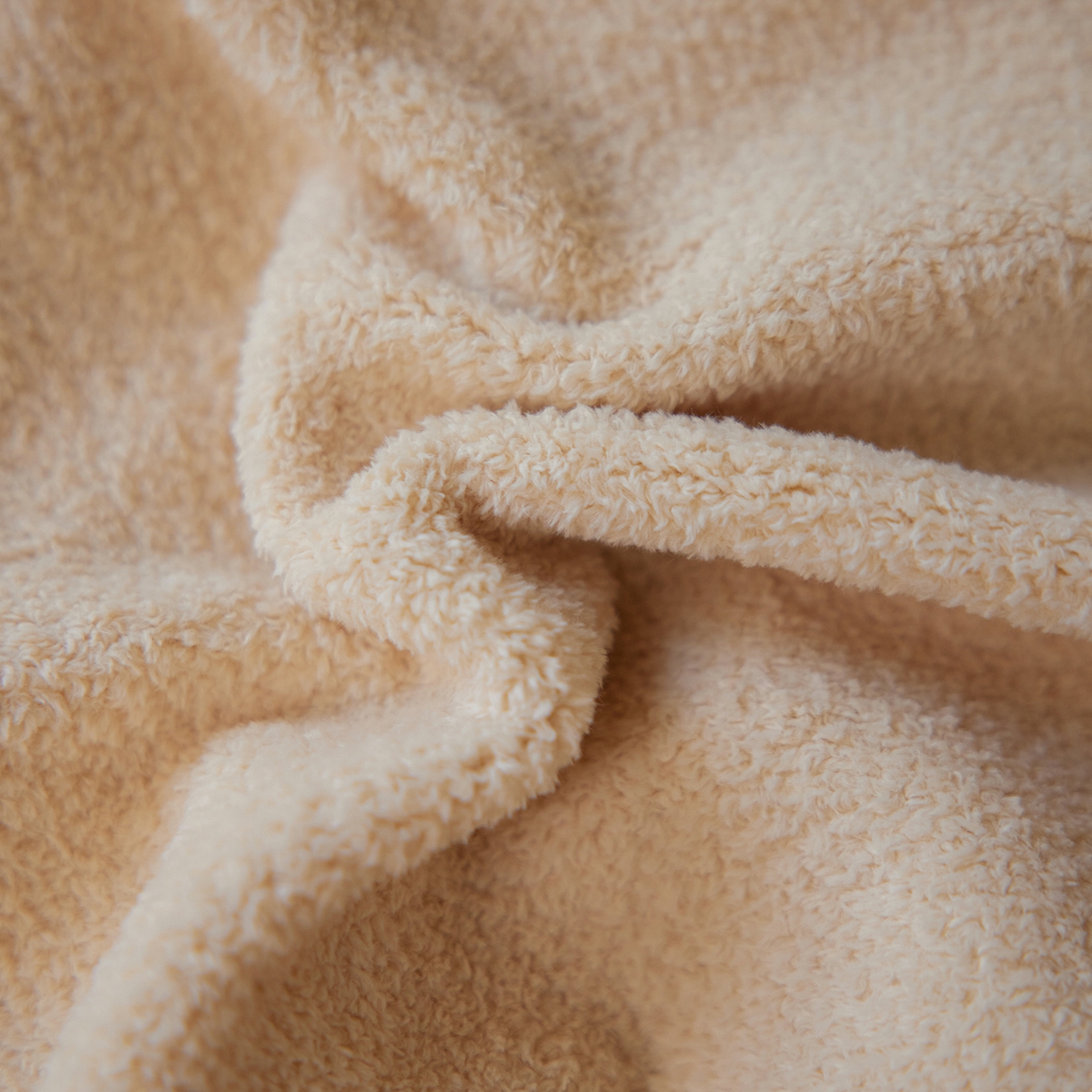 91家纺网 家纺一手货源 找家纺 风向标家纺 2025新款卡通全消光暖呢绒毛巾绣四件套-风格一 躺平猫-奶茶