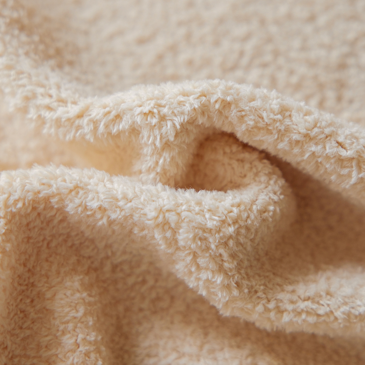 91家纺网 家纺一手货源 找家纺 风向标家纺 2025新款卡通全消光暖呢绒毛巾绣四件套-风格一 站队小泰迪