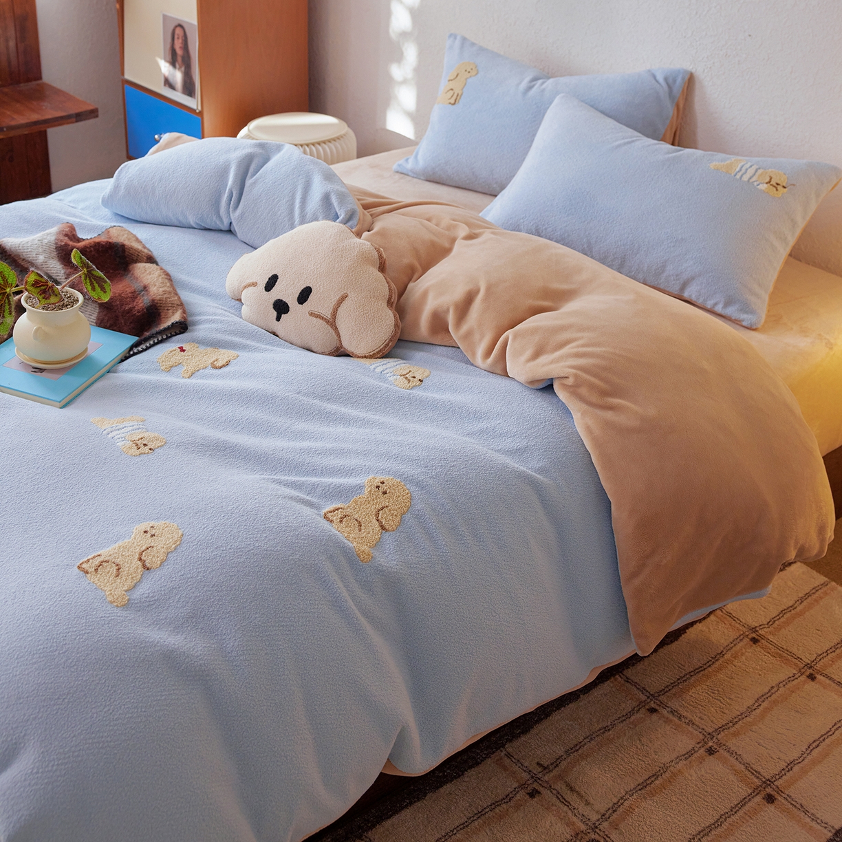 风向标家纺 2025新款卡通全消光暖呢绒毛巾绣四件套-风格一 海魂衫小狗-蓝咖