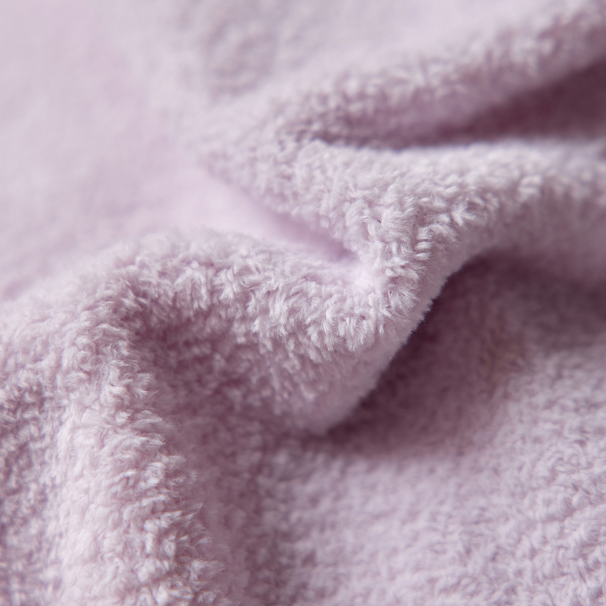 91家纺网 家纺一手货源 找家纺 风向标家纺 2025新款卡通全消光暖呢绒毛巾绣四件套-风格一 躺平猫-淡紫