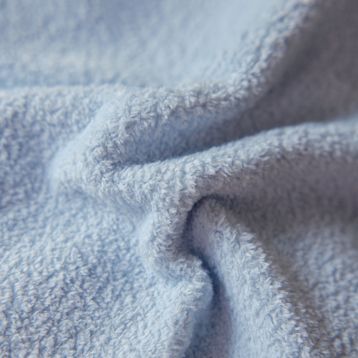 91家纺网 家纺一手货源 找家纺 风向标家纺 2025新款卡通全消光暖呢绒毛巾绣四件套-风格一 海魂衫小狗-蓝咖