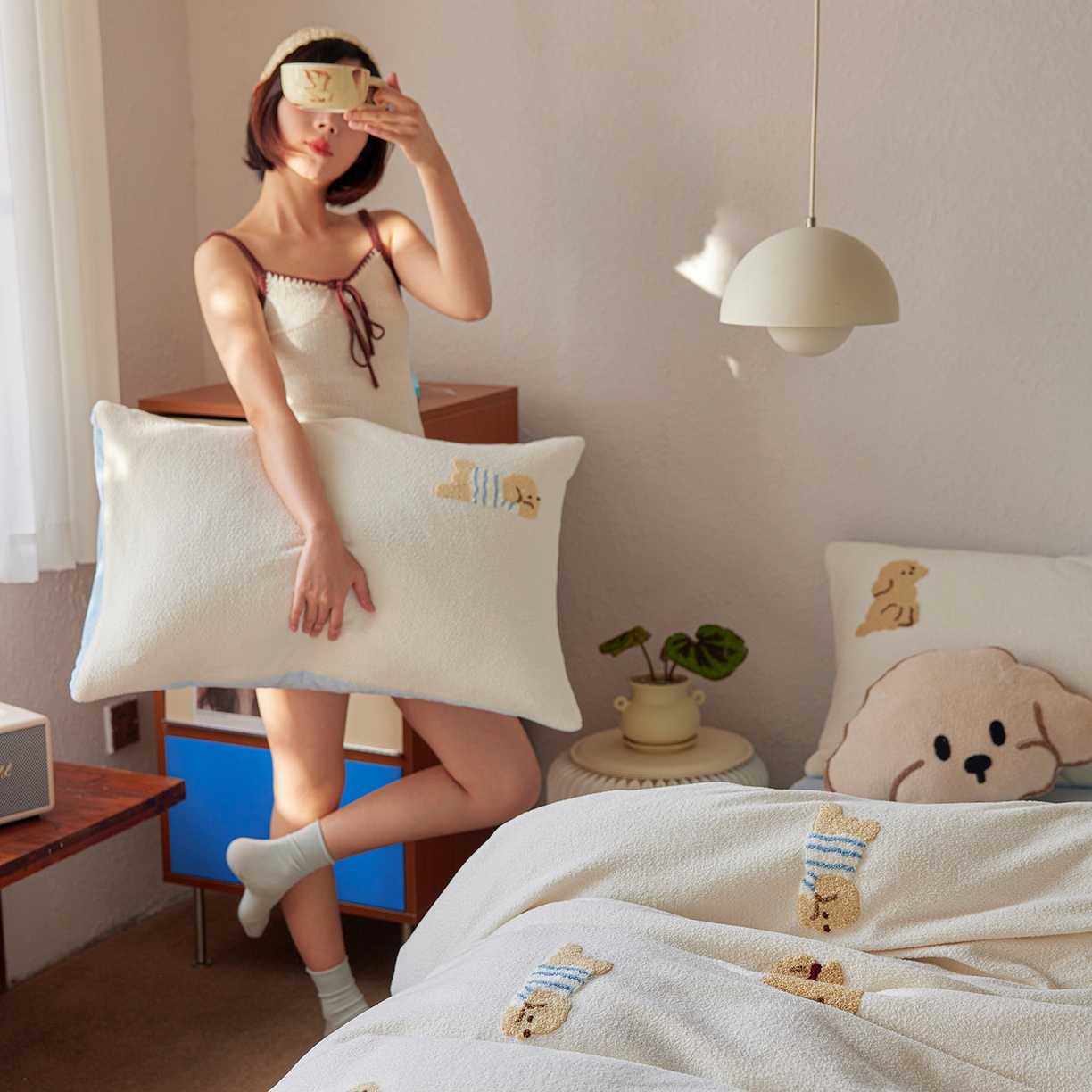 91家纺网 家纺一手货源 找家纺 风向标家纺 2025新款卡通全消光暖呢绒毛巾绣四件套-风格一 海魂衫小狗-蓝白