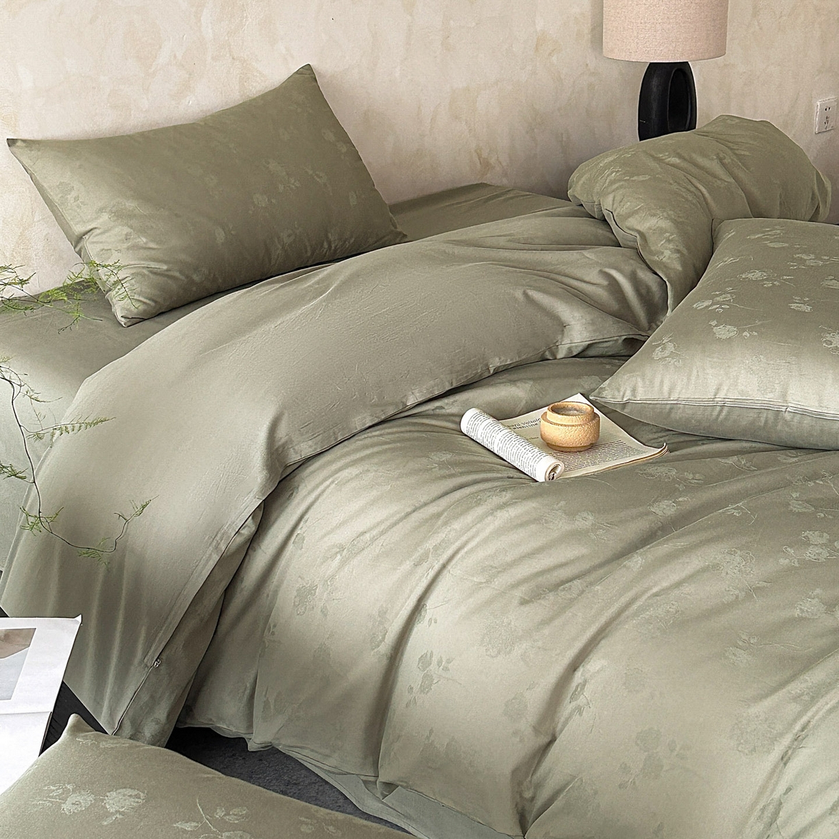 91家纺网 家纺一手货源 找家纺 618家纺 2025新款全棉磨毛提花法式双拼四件套-赫本系列 赫本-青枝影