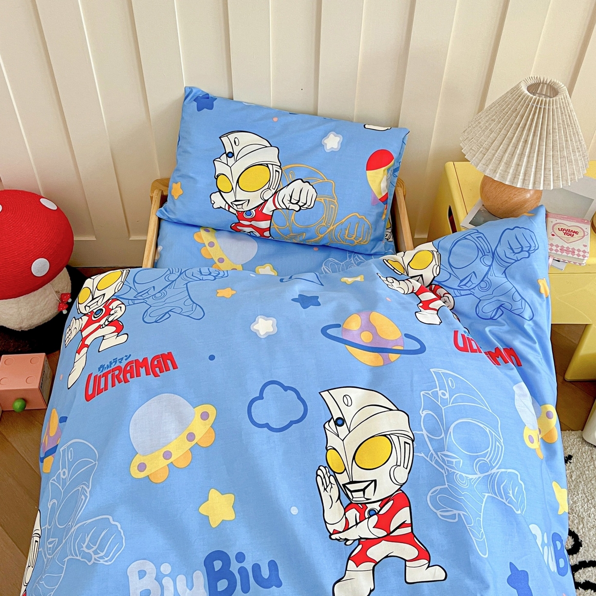 91家纺网 家纺一手货源 找家纺 名兮家居 2025新款全棉小版经典奥特曼-三丽鸥幼儿园儿童套件【含防伪标】 光线王子