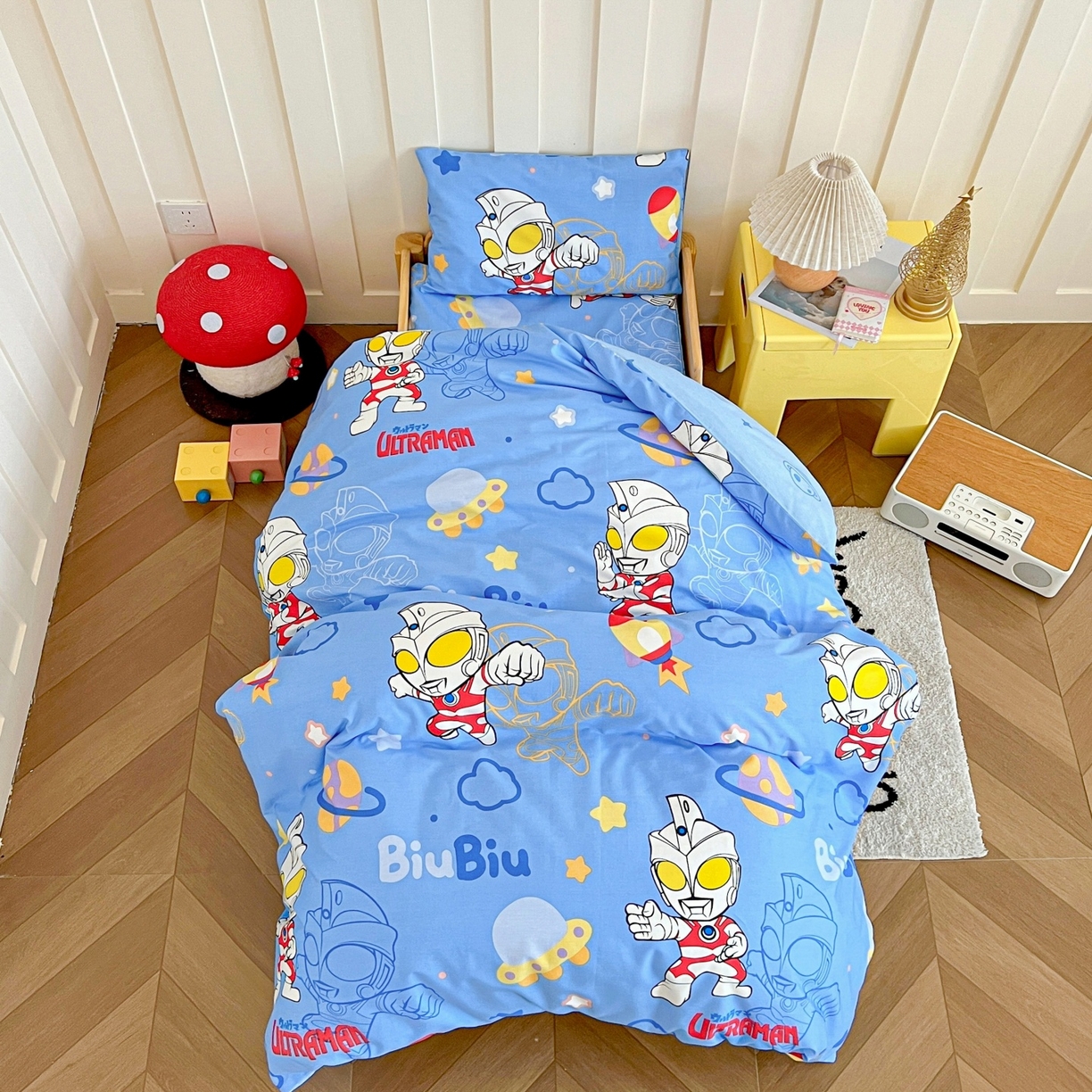 91家纺网 家纺一手货源 找家纺 名兮家居 2025新款全棉小版经典奥特曼-三丽鸥幼儿园儿童套件【含防伪标】 光线王子