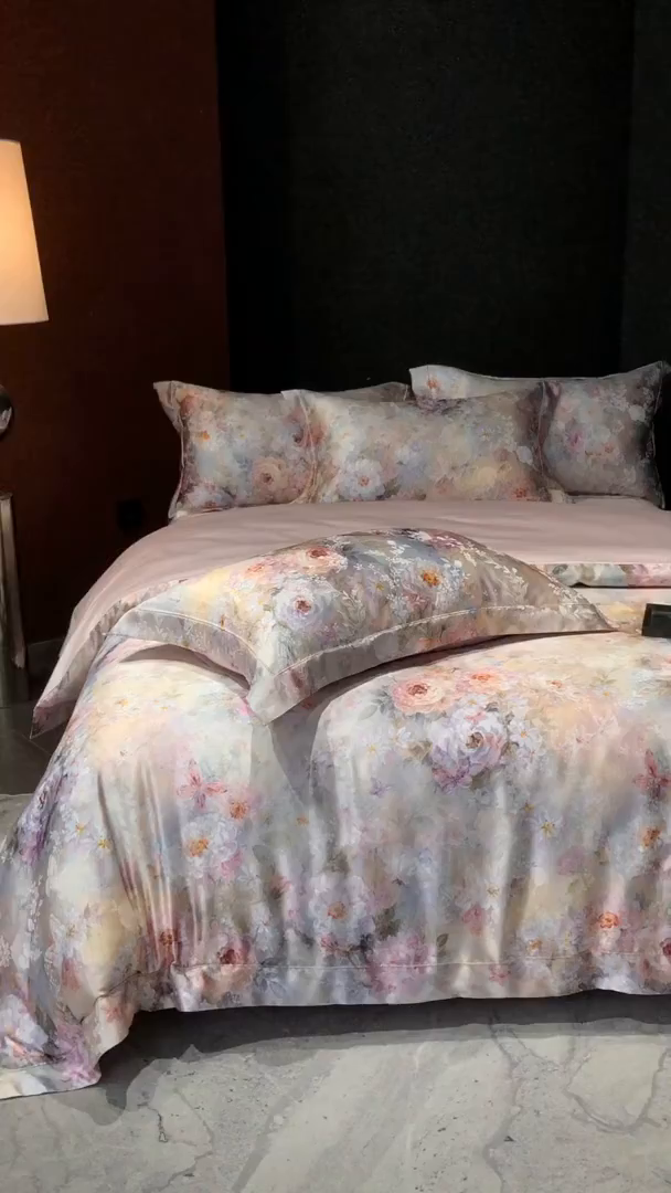 91家纺网 家纺一手货源 找家纺 太古汇家居 2025新款桑真丝提花+印花系列四件套 琉璃梦境-粉