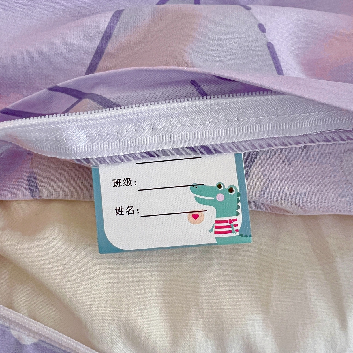 91家纺网 家纺一手货源 找家纺 名兮家居 2025新款全棉小版经典奥特曼-三丽鸥幼儿园儿童套件【含防伪标】 情书库洛米