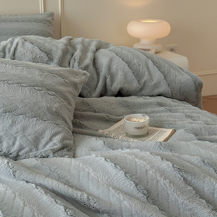 91家纺网 家纺一手货源 找家纺 （总）618家纺 2025新款冬日纯色法式浪漫月桂绒四件套