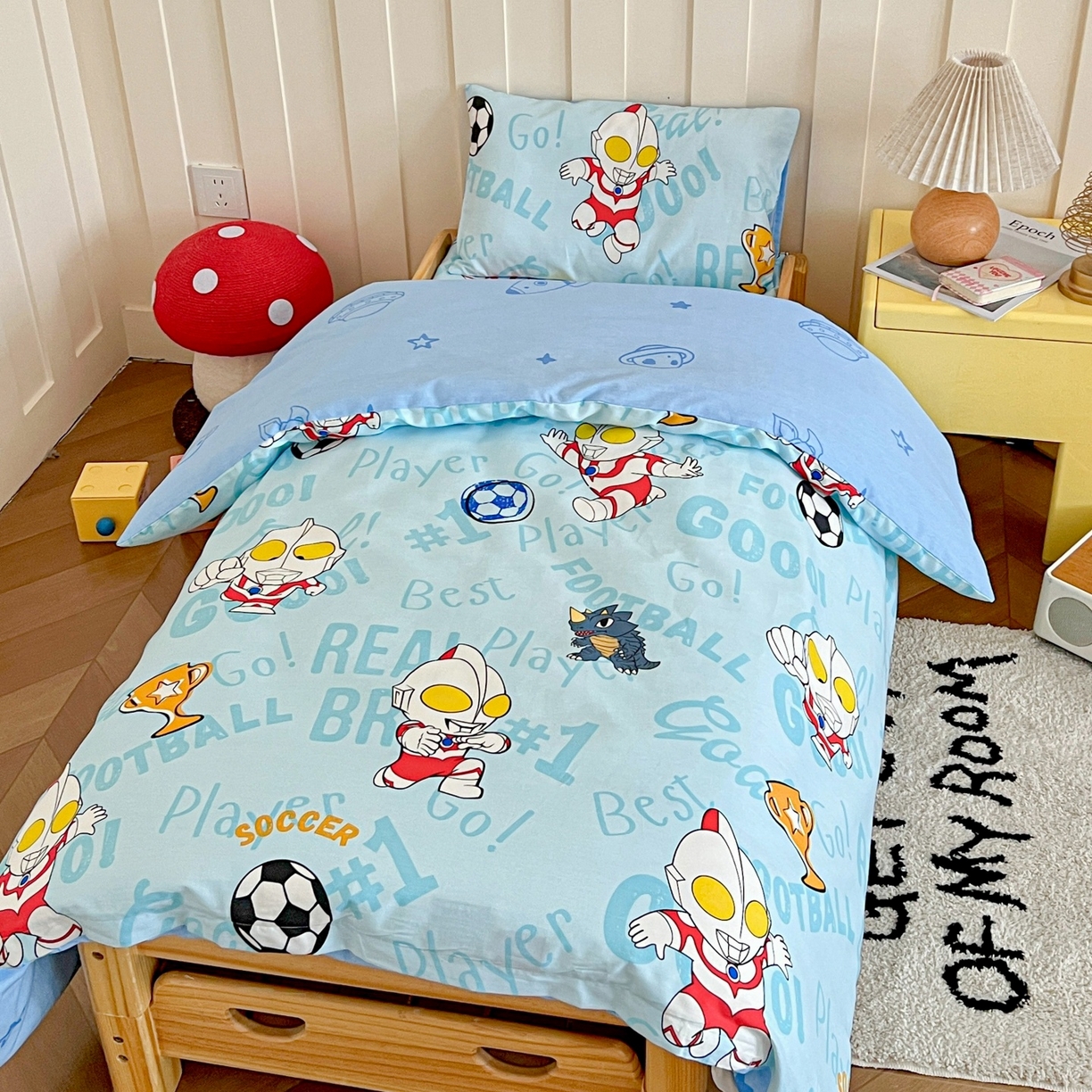 91家纺网 家纺一手货源 找家纺 名兮家居 2025新款全棉小版经典奥特曼-三丽鸥幼儿园儿童套件【含防伪标】 世界杯