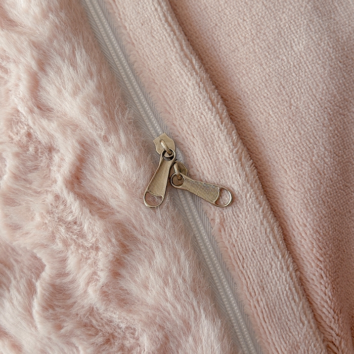 91家纺网 家纺一手货源 找家纺 618家纺 2025新款冬日温暖纯色法式浪漫云舒绒四件套 云舒绒-菱光粉