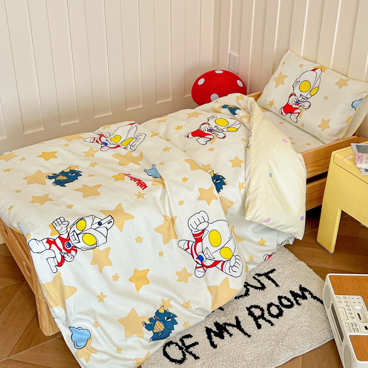 91家纺网 家纺一手货源 找家纺 名兮家居 2025新款全棉小版经典奥特曼-三丽鸥幼儿园儿童套件【含防伪标】 星星奥特曼