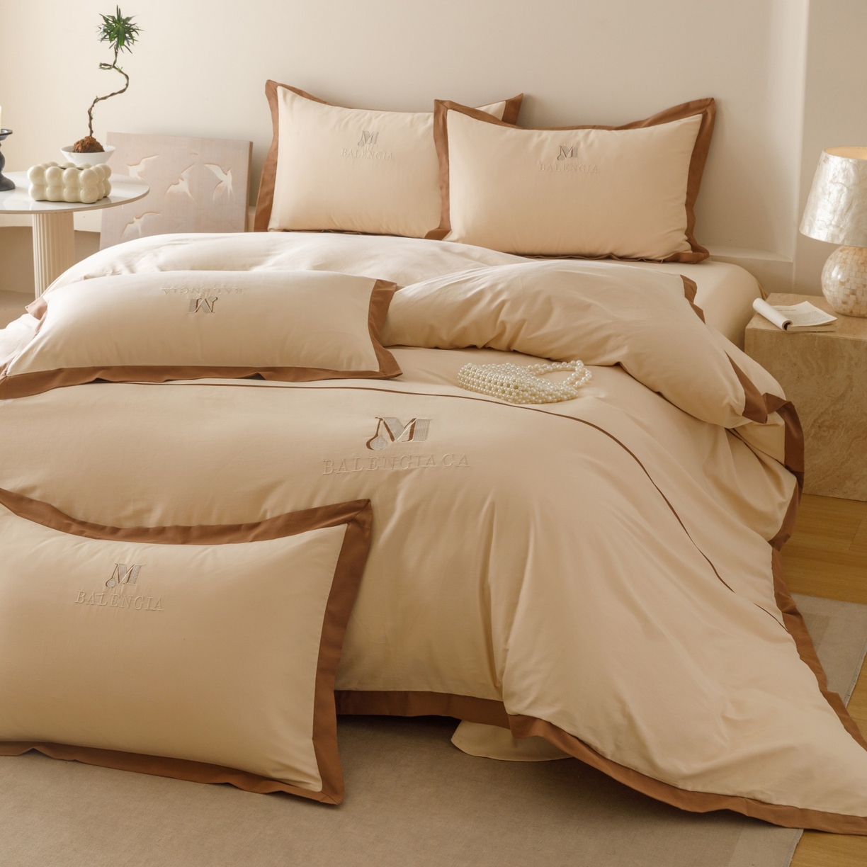 艾莱家纺 2025新款A类50S云柔棉加密柔顺磨毛四件套-依人梦 依人梦-浅香槟