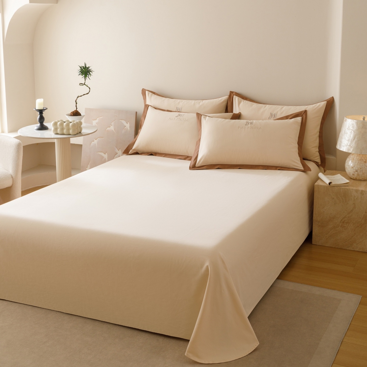 91家纺网 家纺一手货源 找家纺 艾莱家纺 2025新款A类50S云柔棉加密柔顺磨毛四件套-依人梦 依人梦-浅香槟