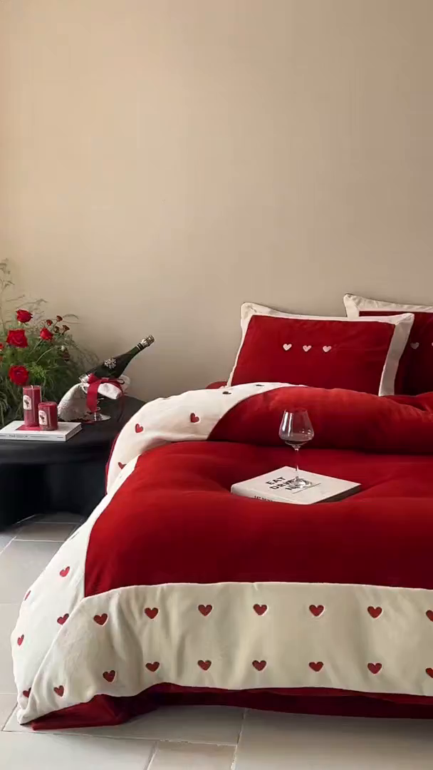 91家纺网 家纺一手货源 找家纺 （总）西西家居 2025新款全消光230g牛奶绒四件套-心心相印（各平台严格控价劵后不低于338元起! 会员-20元）