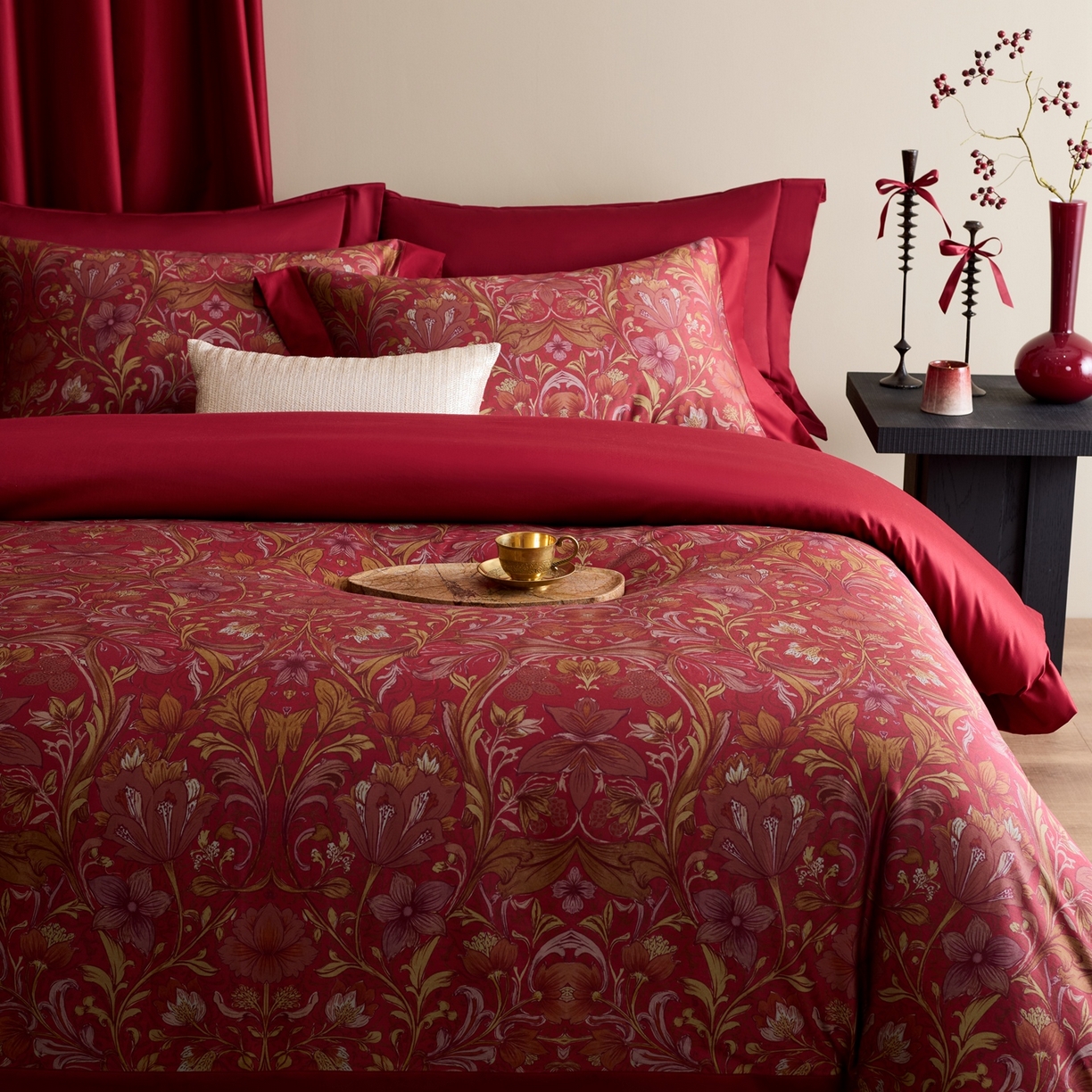 91家纺网 家纺一手货源 找家纺 涞澳家纺 2025新款婚庆印花四件套 馨悦满庭