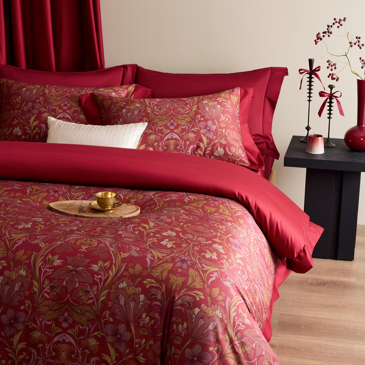 91家纺网 家纺一手货源 找家纺 涞澳家纺 2025新款婚庆印花四件套 馨悦满庭