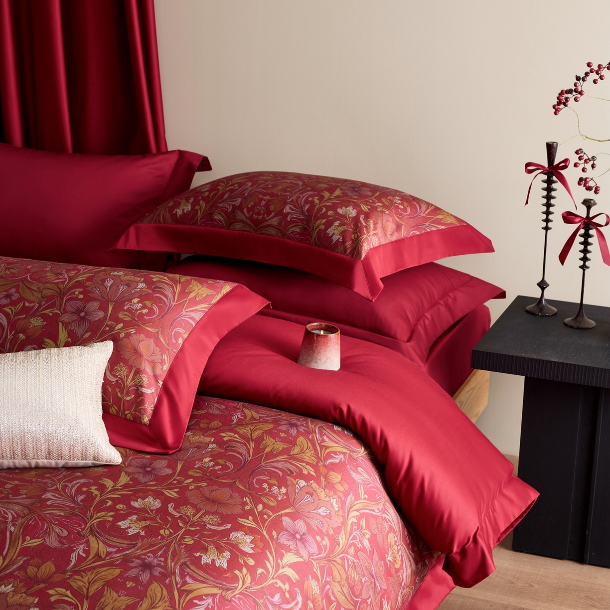 91家纺网 家纺一手货源 找家纺 涞澳家纺 2025新款婚庆印花四件套 馨悦满庭