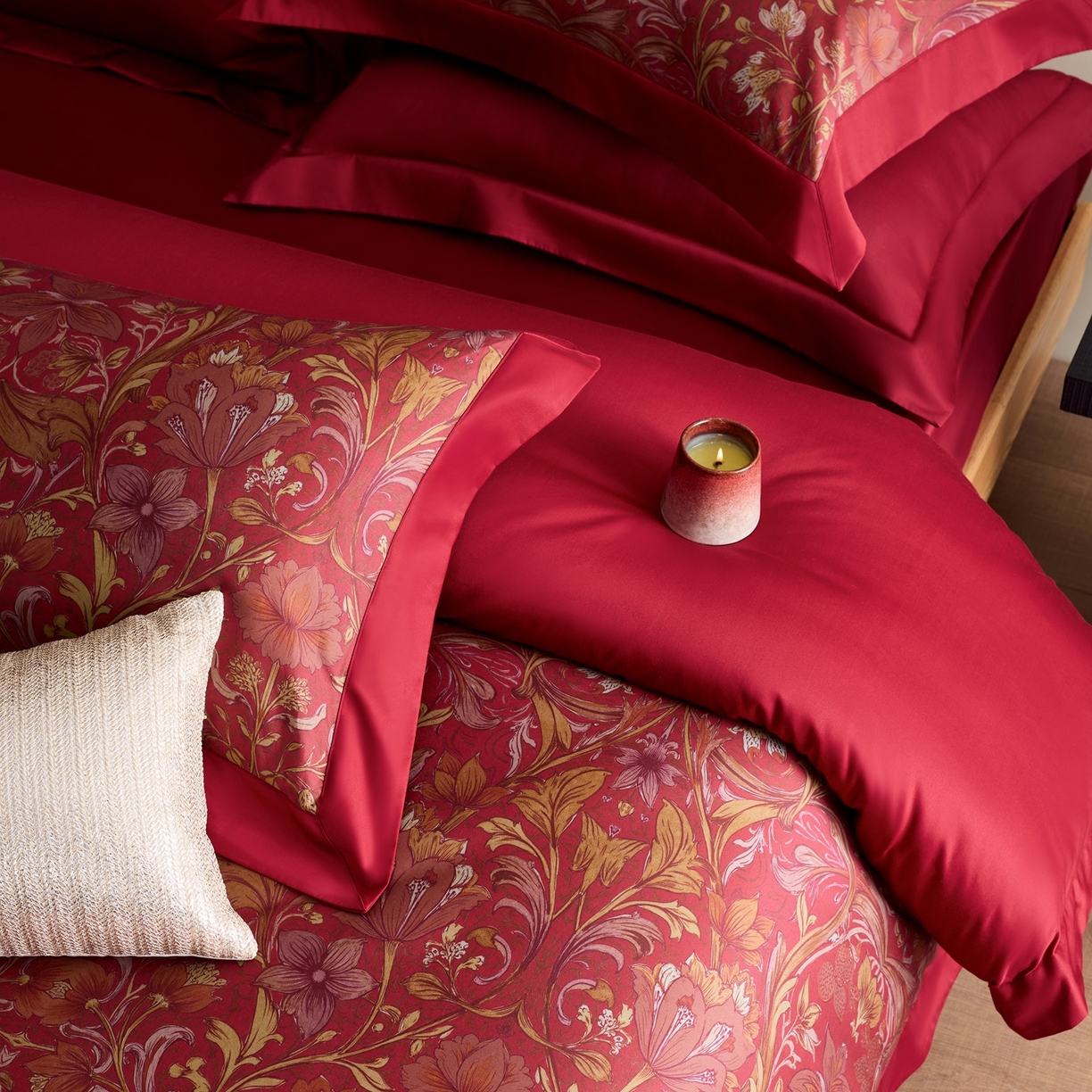 91家纺网 家纺一手货源 找家纺 涞澳家纺 2025新款婚庆印花四件套 馨悦满庭