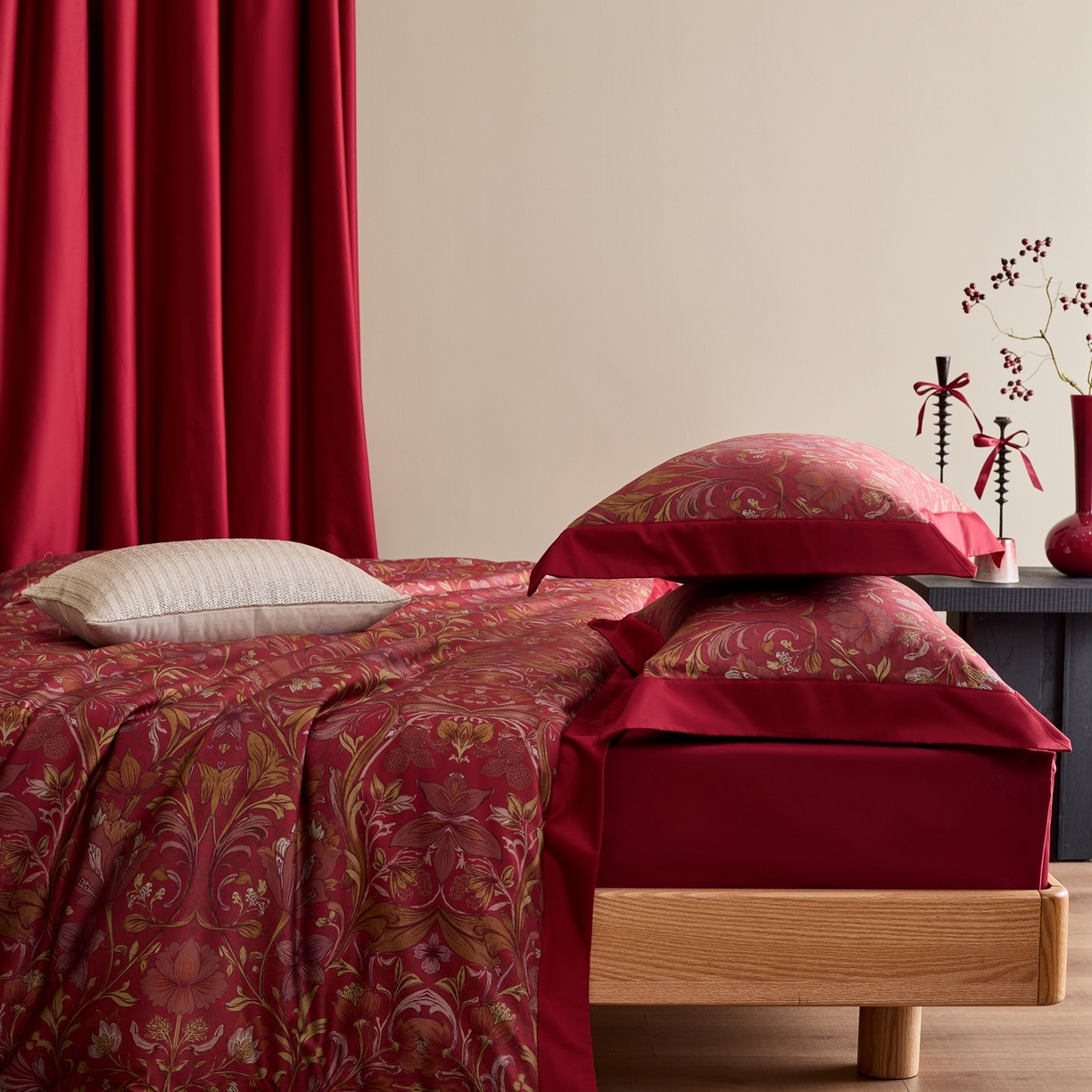 91家纺网 家纺一手货源 找家纺 涞澳家纺 2025新款婚庆印花四件套 馨悦满庭