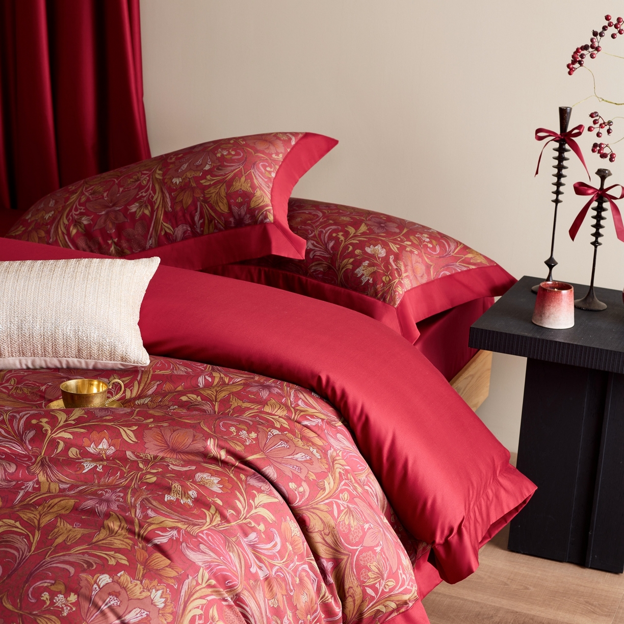 91家纺网 家纺一手货源 找家纺 涞澳家纺 2025新款婚庆印花四件套 馨悦满庭