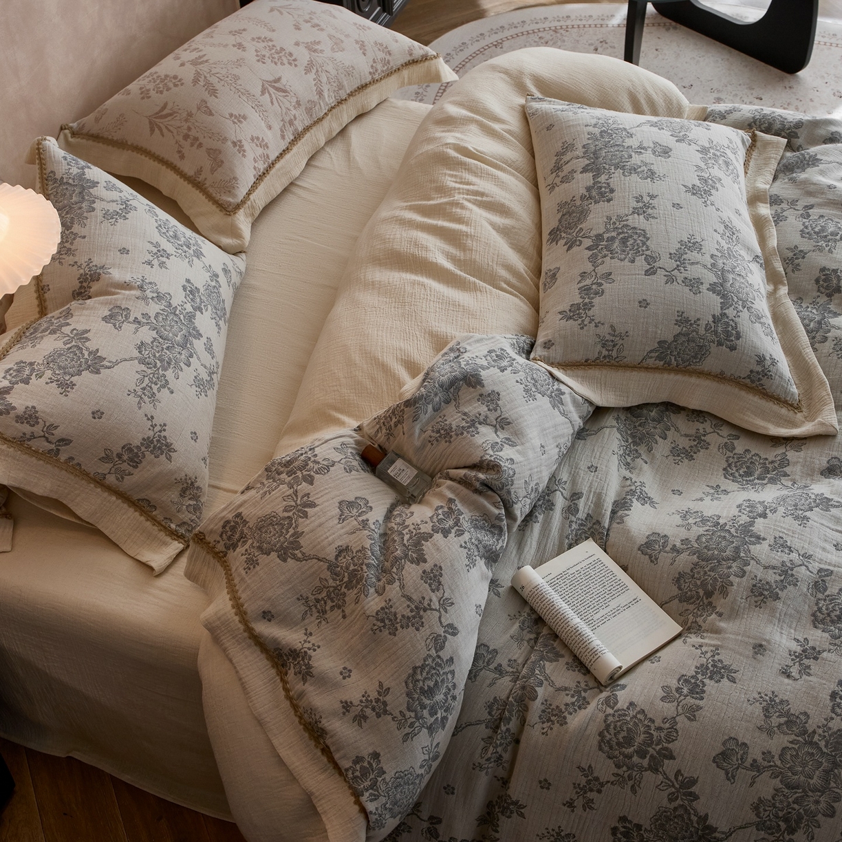 91家纺网 家纺一手货源 找家纺 涞澳家纺 2025新款棉麻皱皱纱四件套 花间影