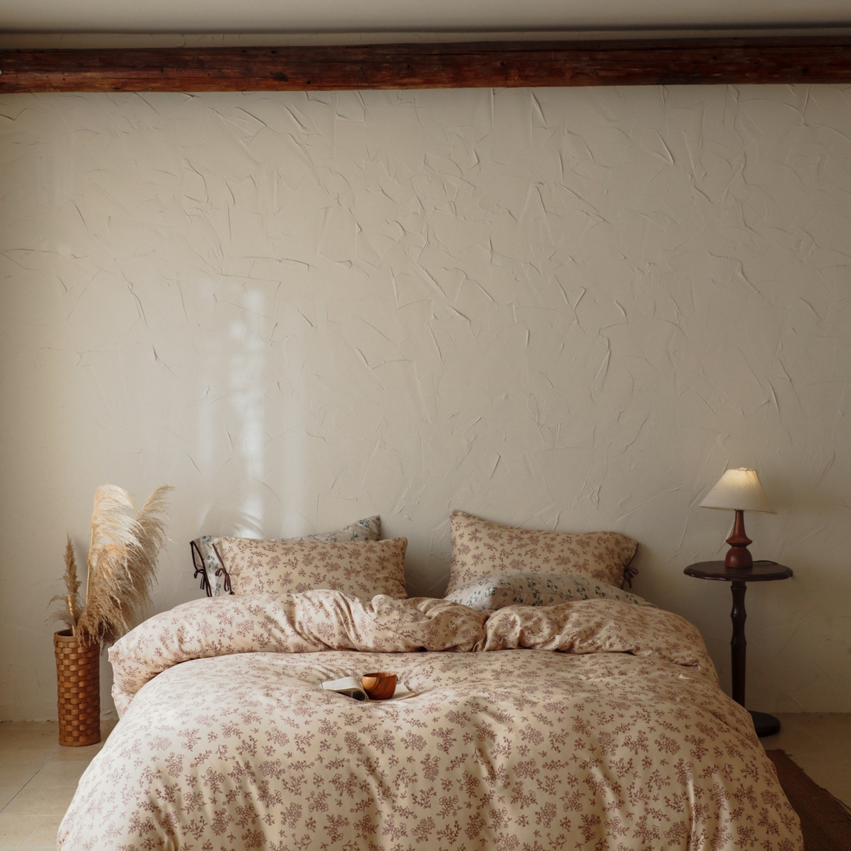 91家纺网 家纺一手货源 找家纺 涞澳家纺 2025新款全棉纯棉软烟纱四件套 落樱纷飞