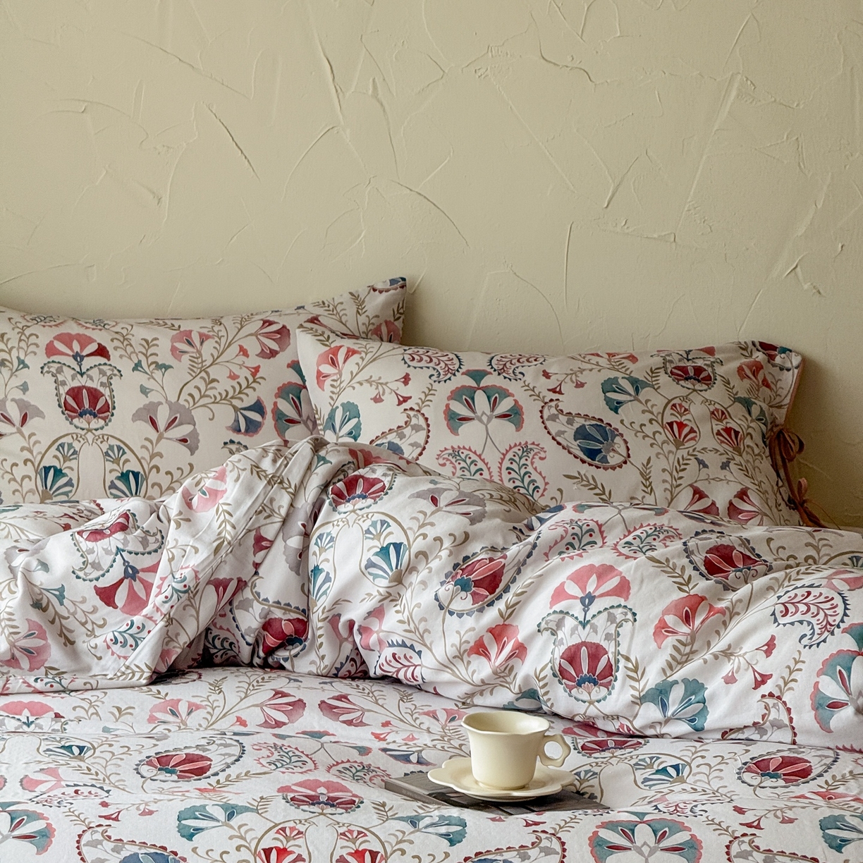 91家纺网 家纺一手货源 找家纺 涞澳家纺 2025新款全棉纯棉软烟纱四件套 南洋风情