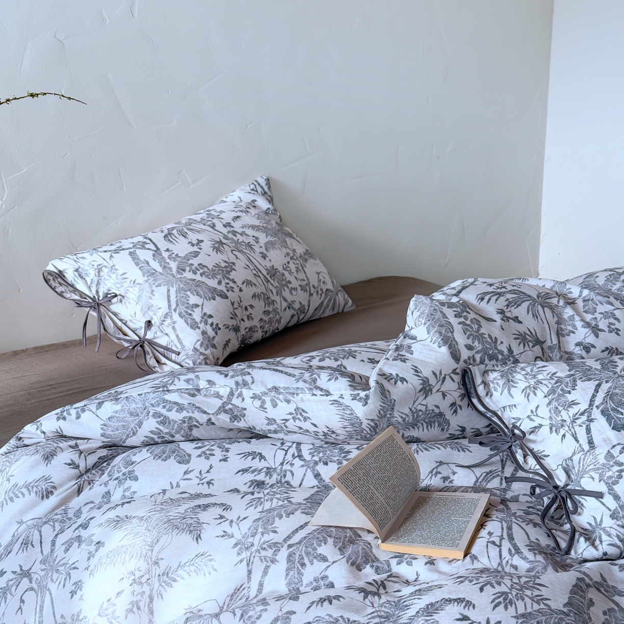 91家纺网 家纺一手货源 找家纺 涞澳家纺 2025新款全棉纯棉软烟纱四件套 浅墨疏影