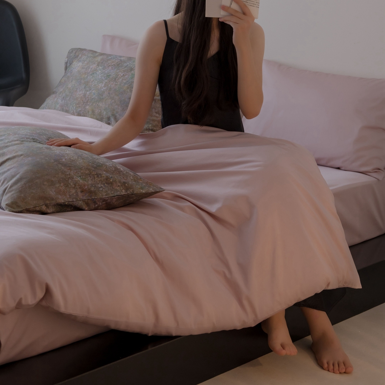 91家纺网 家纺一手货源 找家纺 （总）涞澳家纺 2025新款全棉纯棉贡缎六件套(素色四件套+印花枕套）