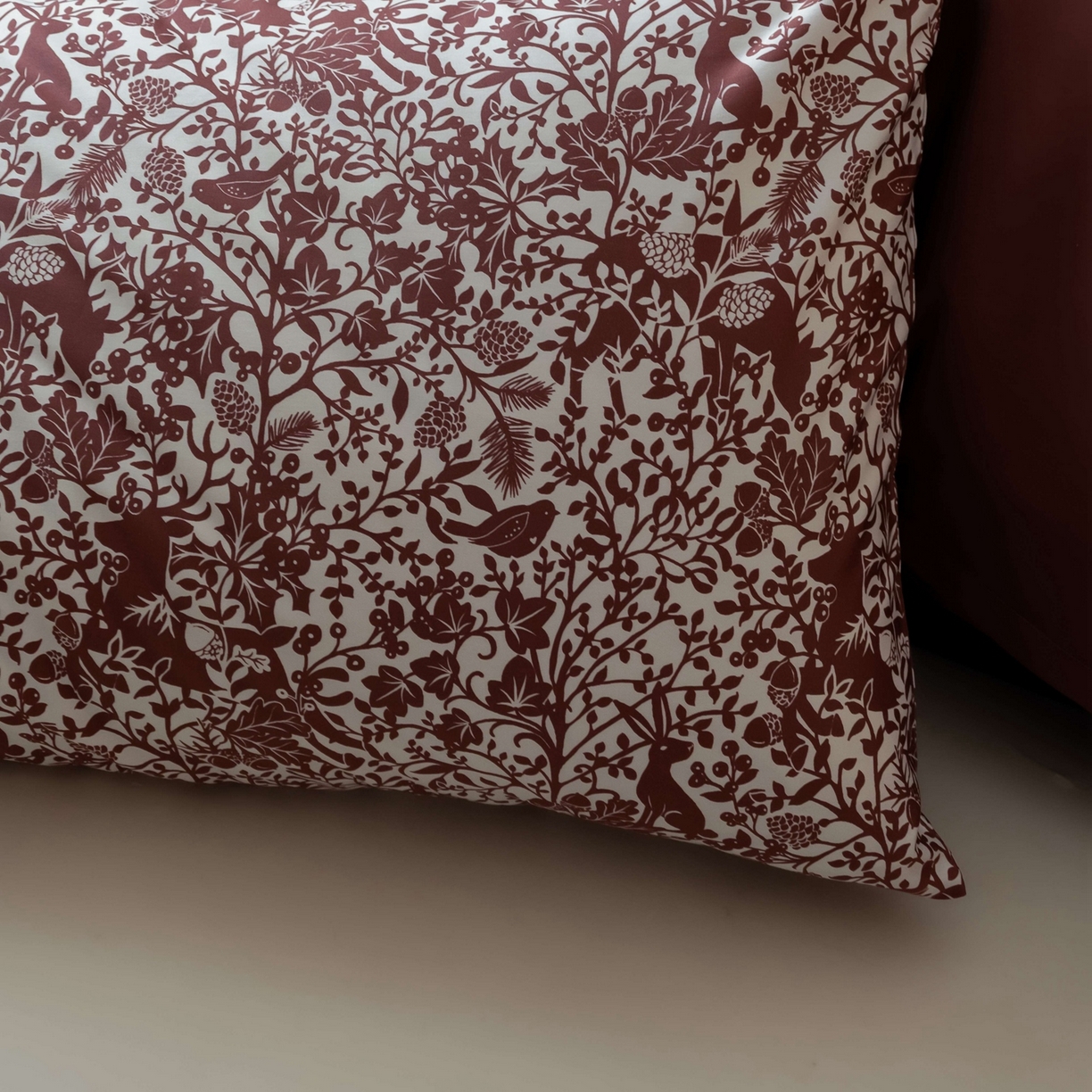 91家纺网 家纺一手货源 找家纺 涞澳家纺 2025新款全棉纯棉贡缎六件套(素色四件套+印花枕套） 荔椿