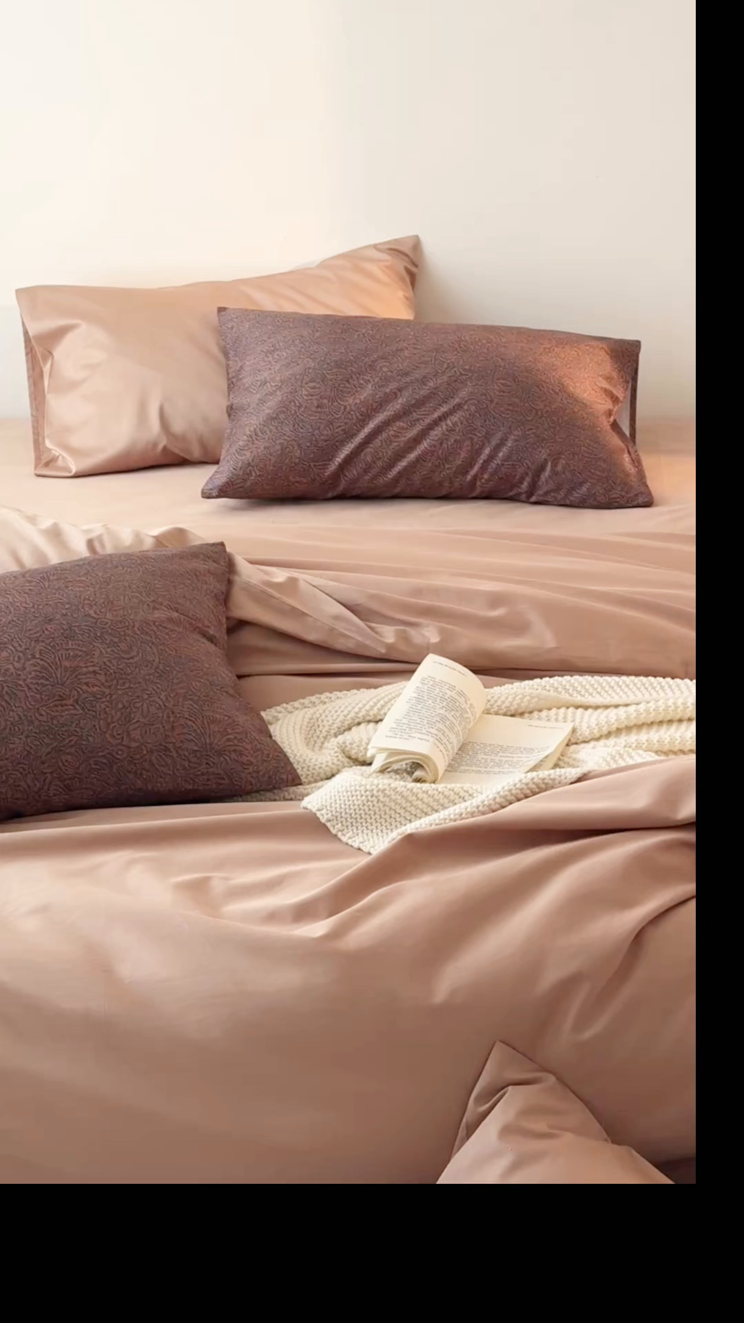 91家纺网 家纺一手货源 找家纺 涞澳家纺 2025新款全棉纯棉贡缎六件套(素色四件套+印花枕套） 野沐