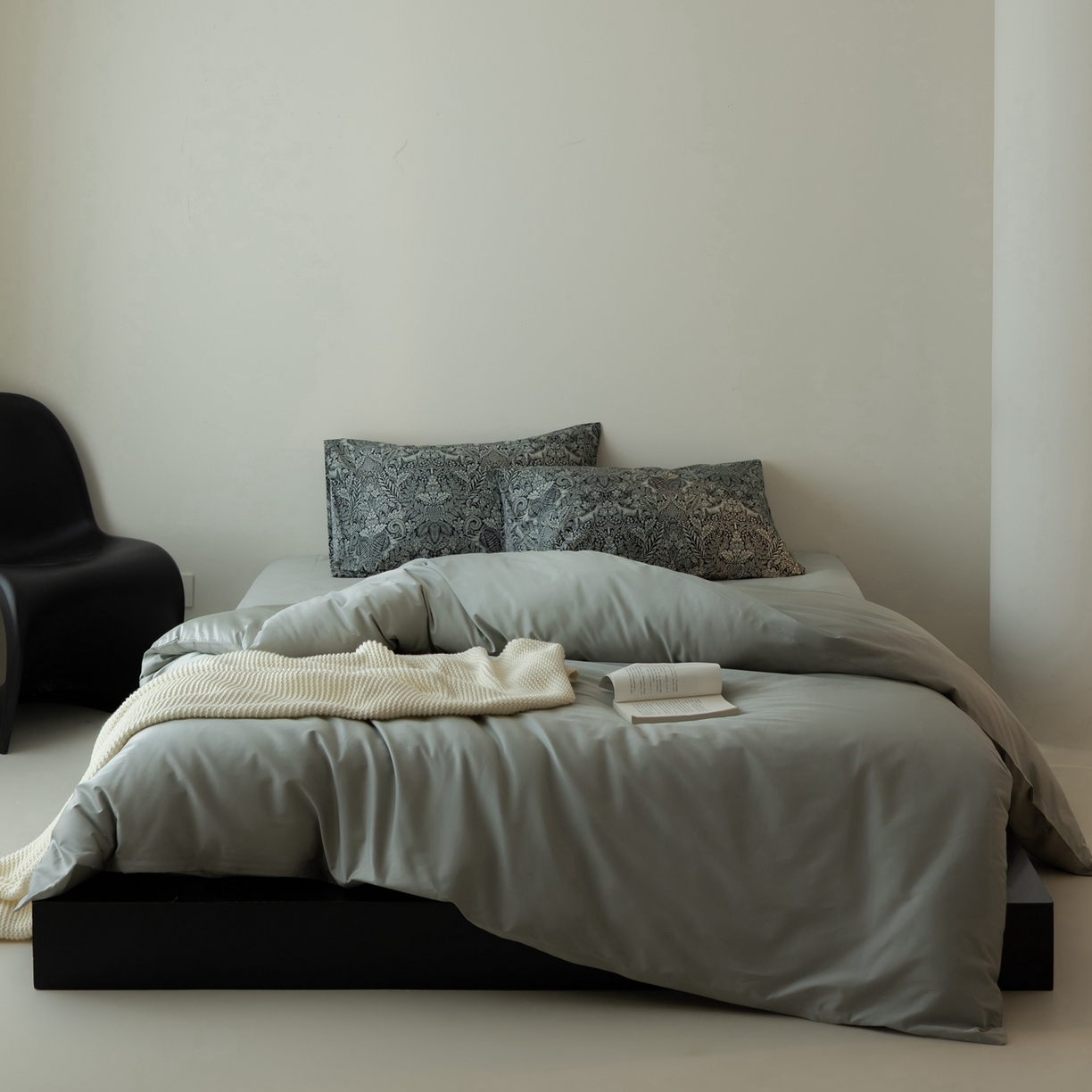 91家纺网 家纺一手货源 找家纺 涞澳家纺 2025新款全棉纯棉贡缎六件套(素色四件套+印花枕套） 雲洛